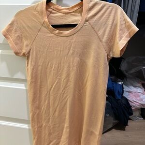 Lululemon light orange swiftly